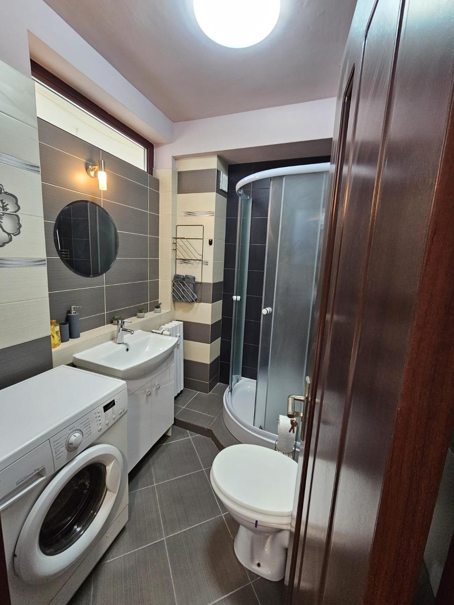 Central Sweet Apartment Self Check-In Timisoara Ngoại thất bức ảnh